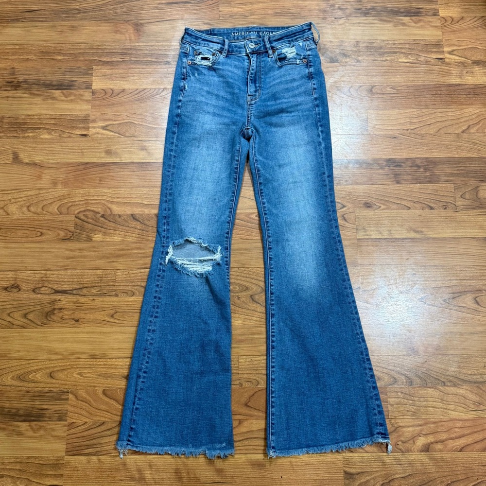 American Eagle Super Hi-Rise Flare Jeans Distressed Medium Wash Blue Womens 0